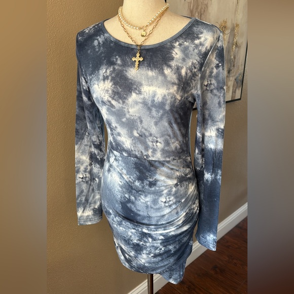 🆕Tie dye rouched dress - Picture 5 of 6
